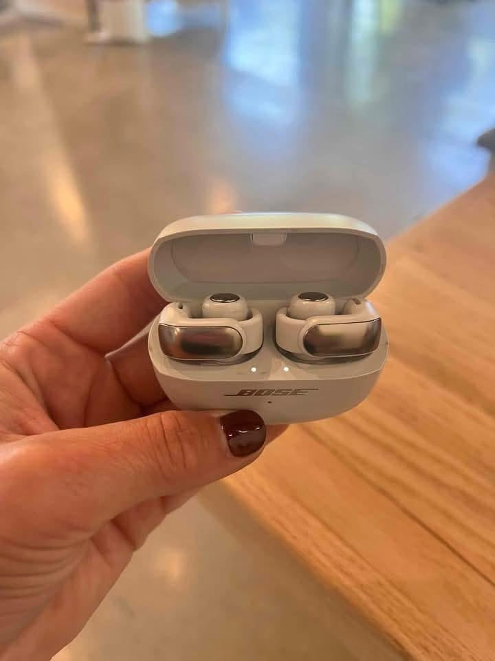 Bose Ultra Open Earbuds